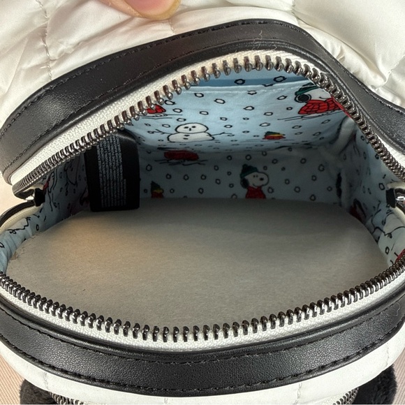 Loungefly Peanuts Snoopy Puffer Winter Mini Backpack Winter Holiday Bag NWT - Picture 6 of 16